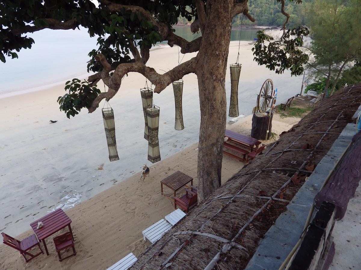 Hotel The Sun Koh Phayam Exterior foto